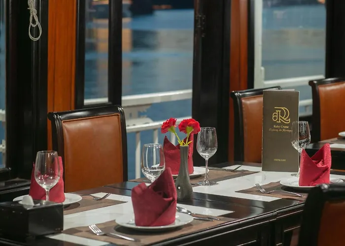 Ruby Premium Cruise 4* Hạ Long