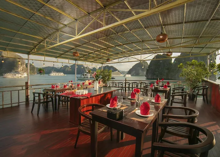 Ruby Premium Cruise 4* Hạ Long