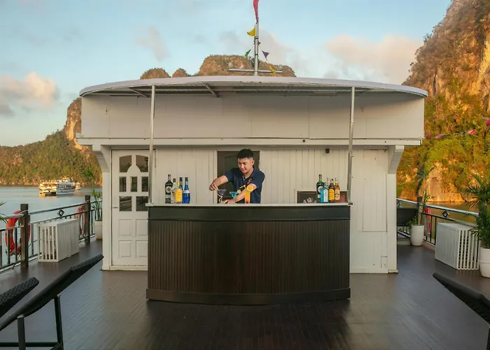  Ruby Premium Cruise