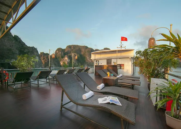 Ruby Premium Cruise  Hạ Long